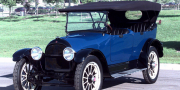 Willys Knight Touring 1917