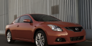 Nissan altima coupe 2010