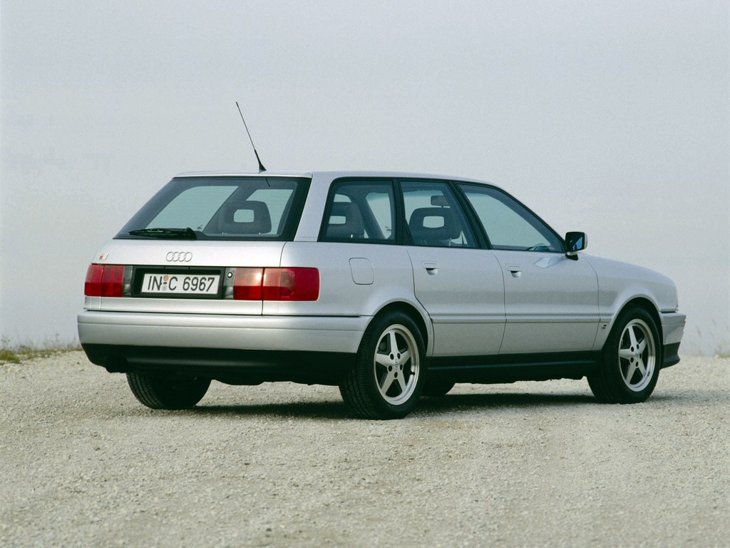[Imagen: Audi-S2-Avant-1992-1995-Photo-03.jpg]