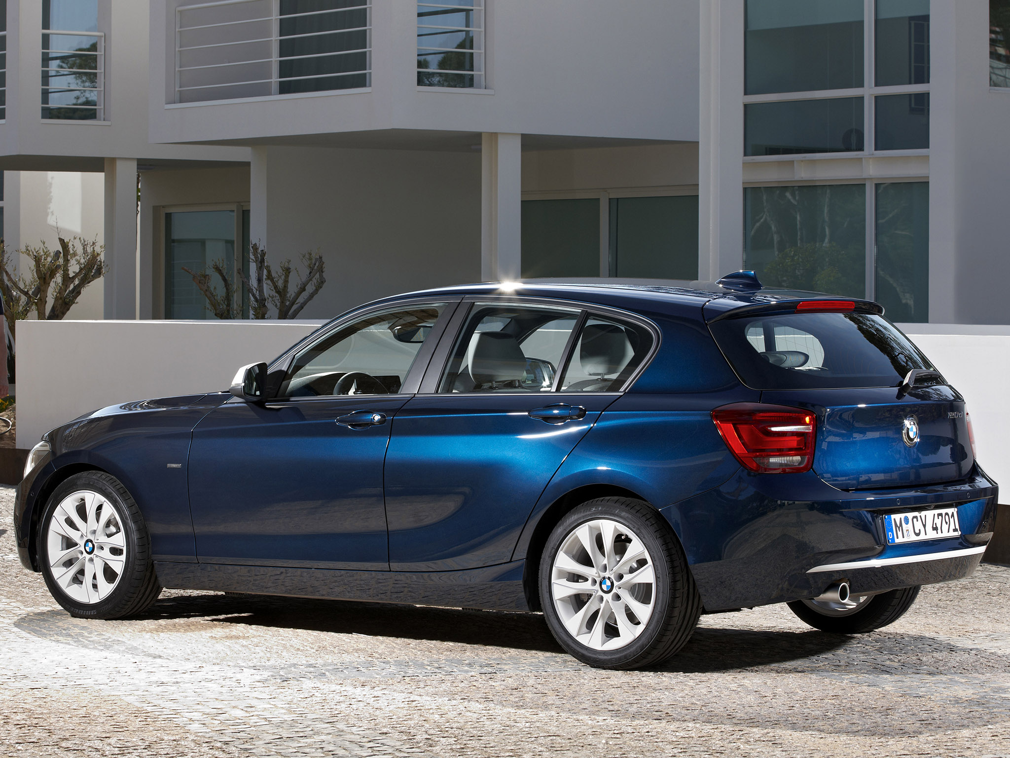 Bmw 1 series 2.0td 120d urban #5