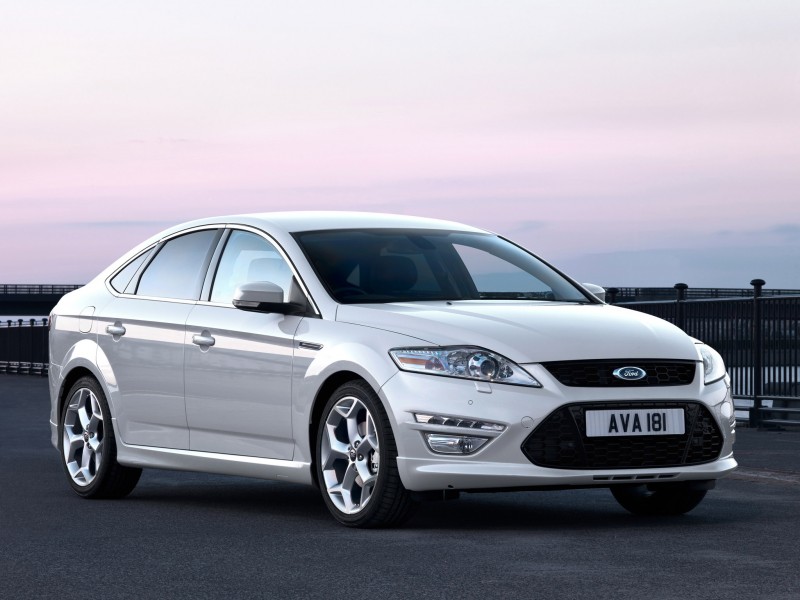 Ford-Mondeo-Titanium-X-Hatchback-2010-Ph