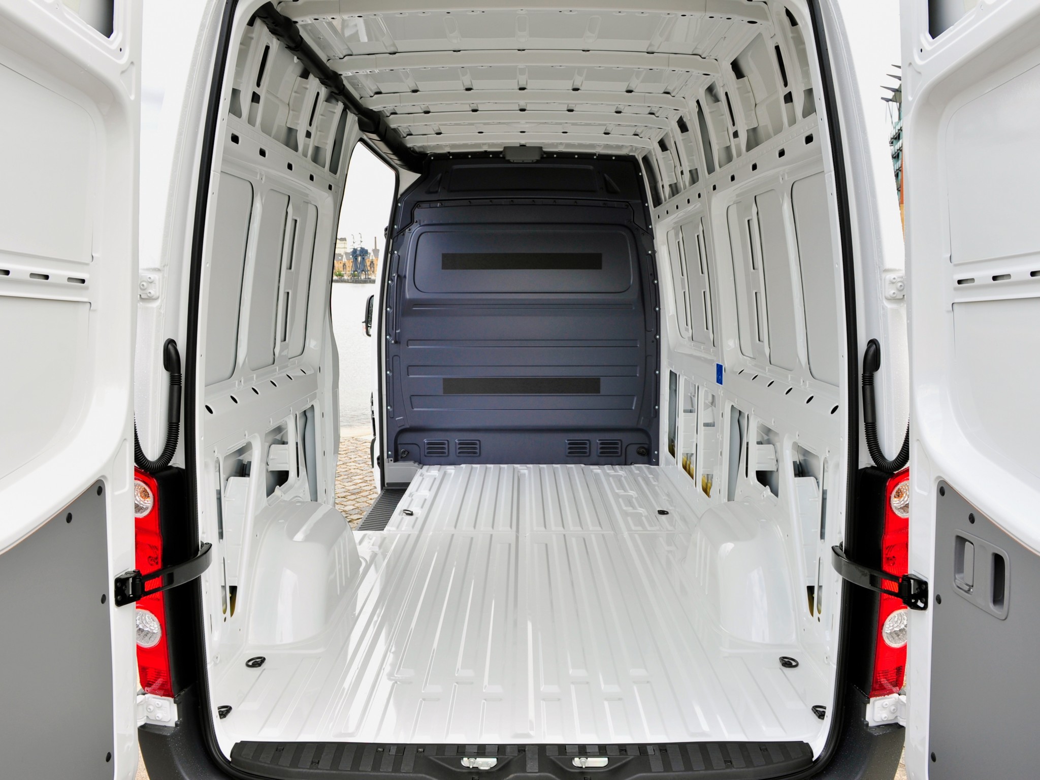 Volkswagen Crafter 2011 грузовой