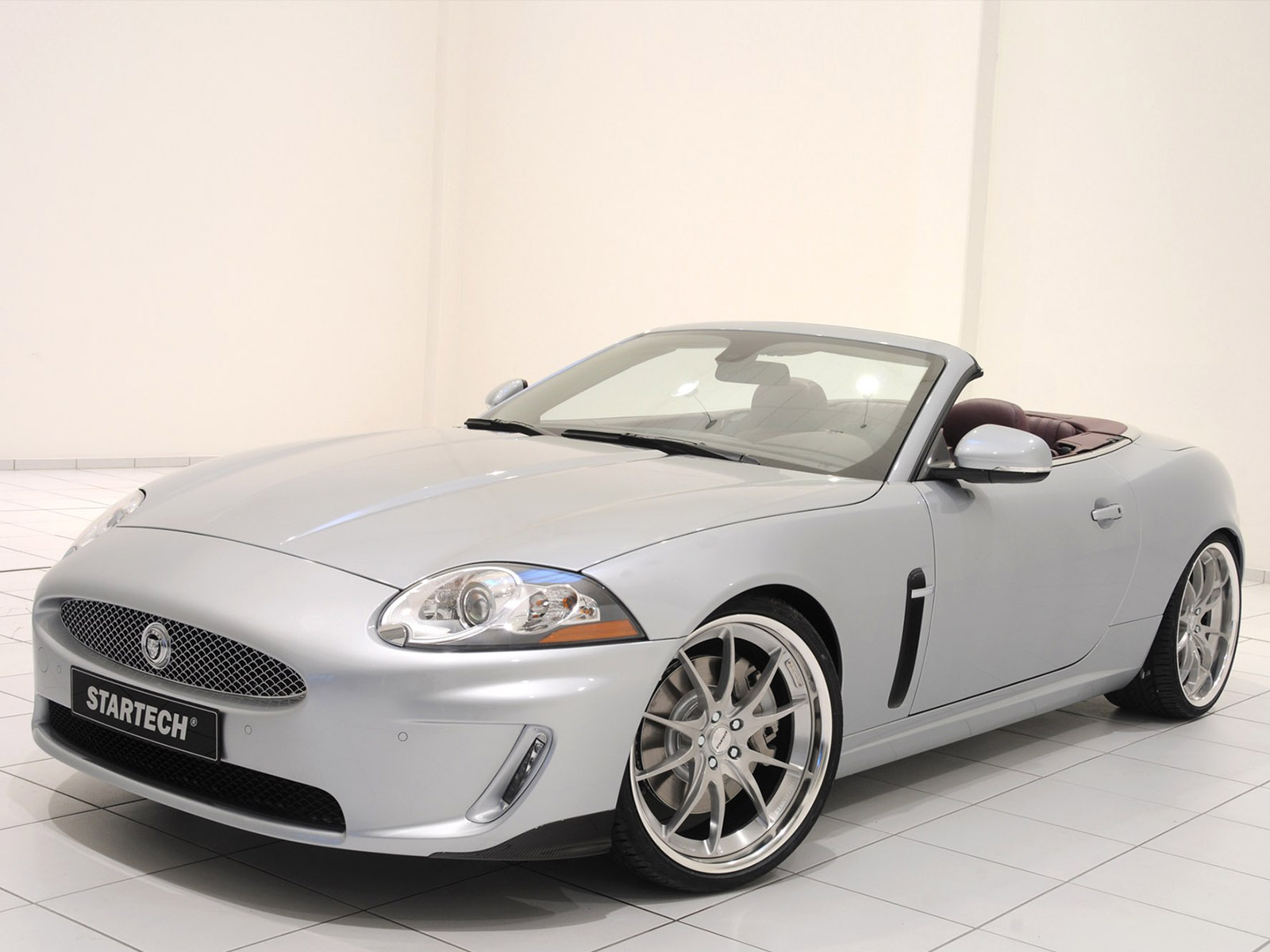 Ягуар XKR 2010 кабриолет