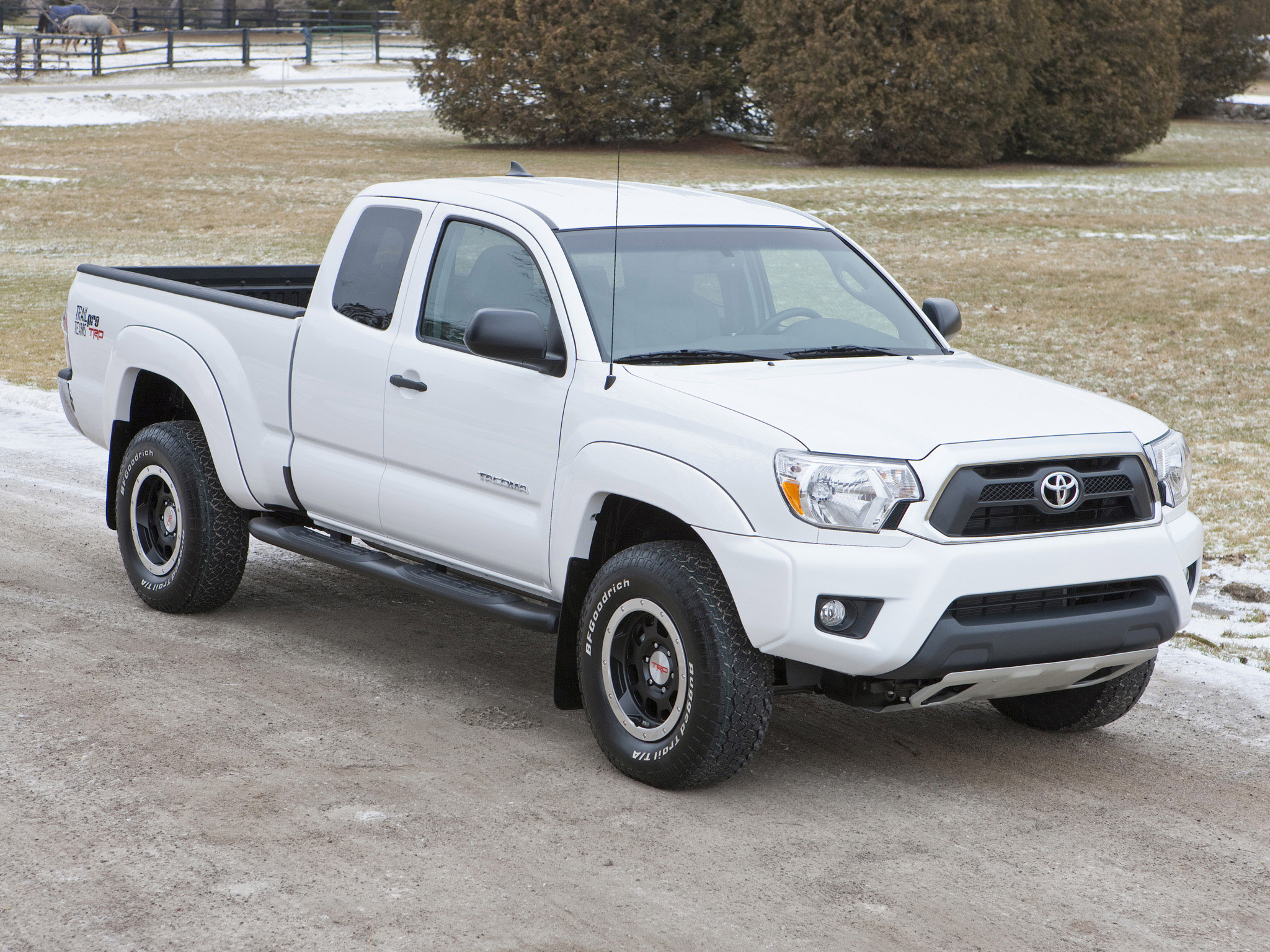 What is an access cab on a toyota tacoma