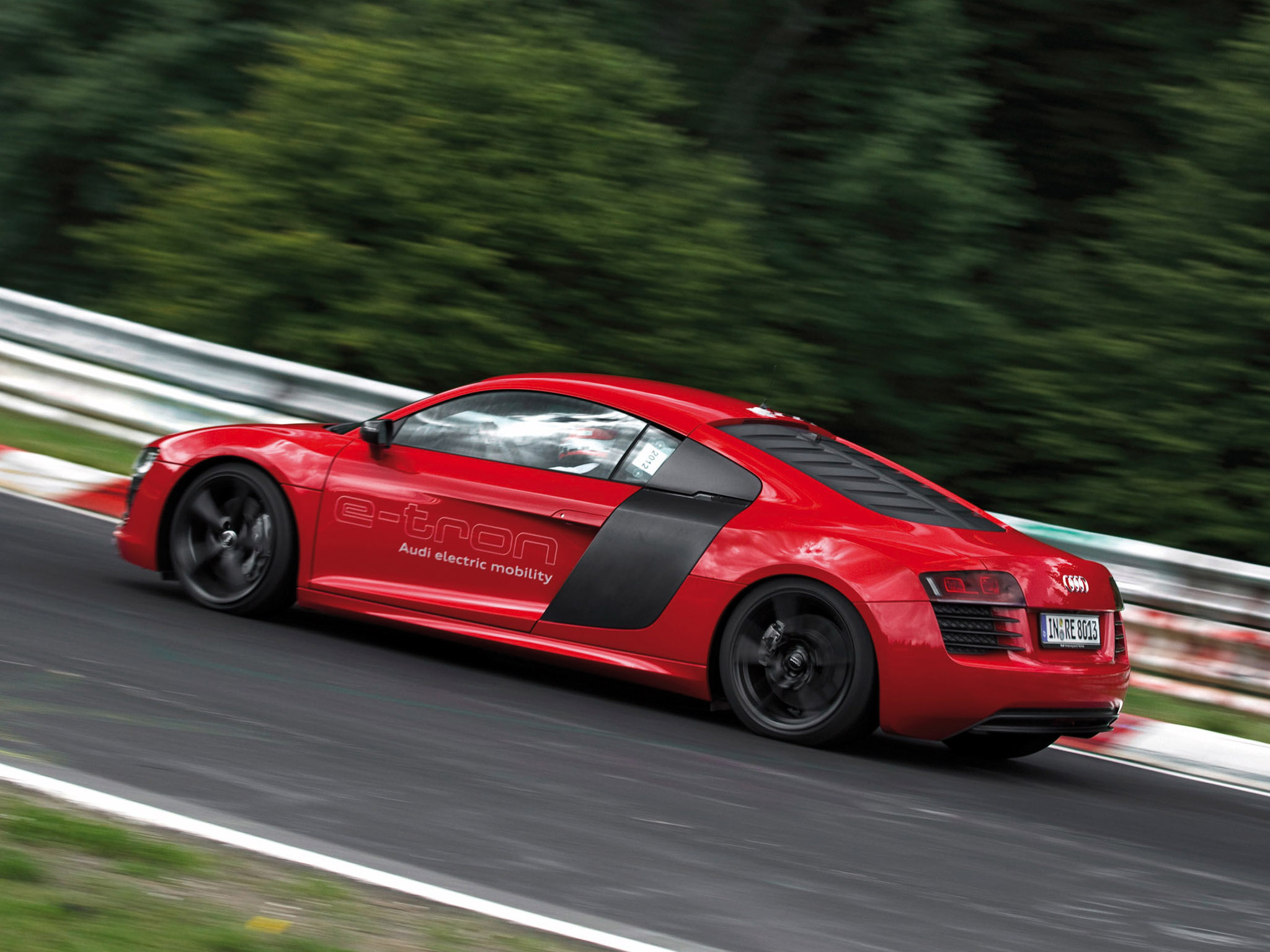 Audi r8 e tron