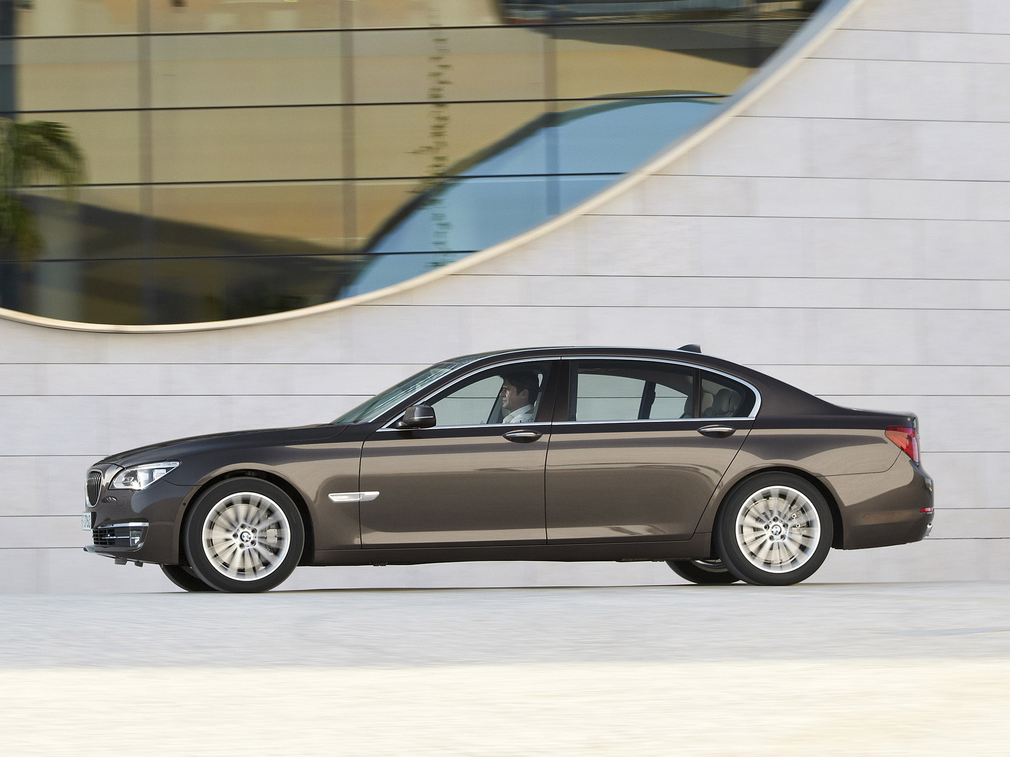 bmw 7 2012