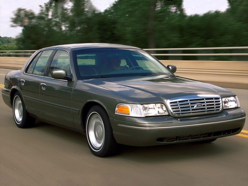 Car in pictures – car photo gallery » Ford Crown Victoria 1998 Photo 03