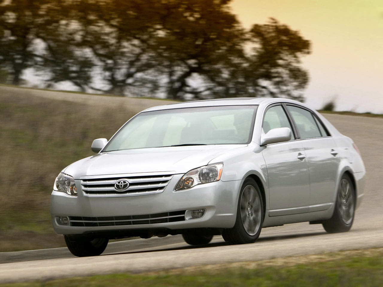 2005 toyota avalon