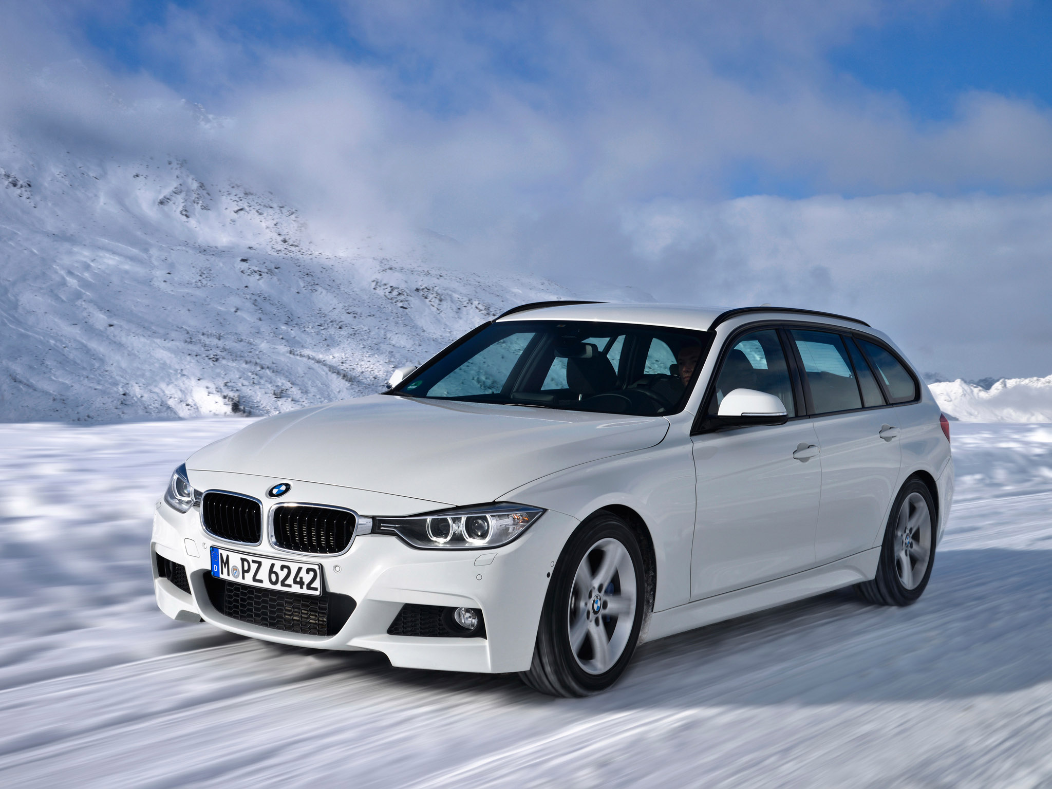 File:BMW 320d Touring (F31) – Frontansicht, 11. Februar 2013