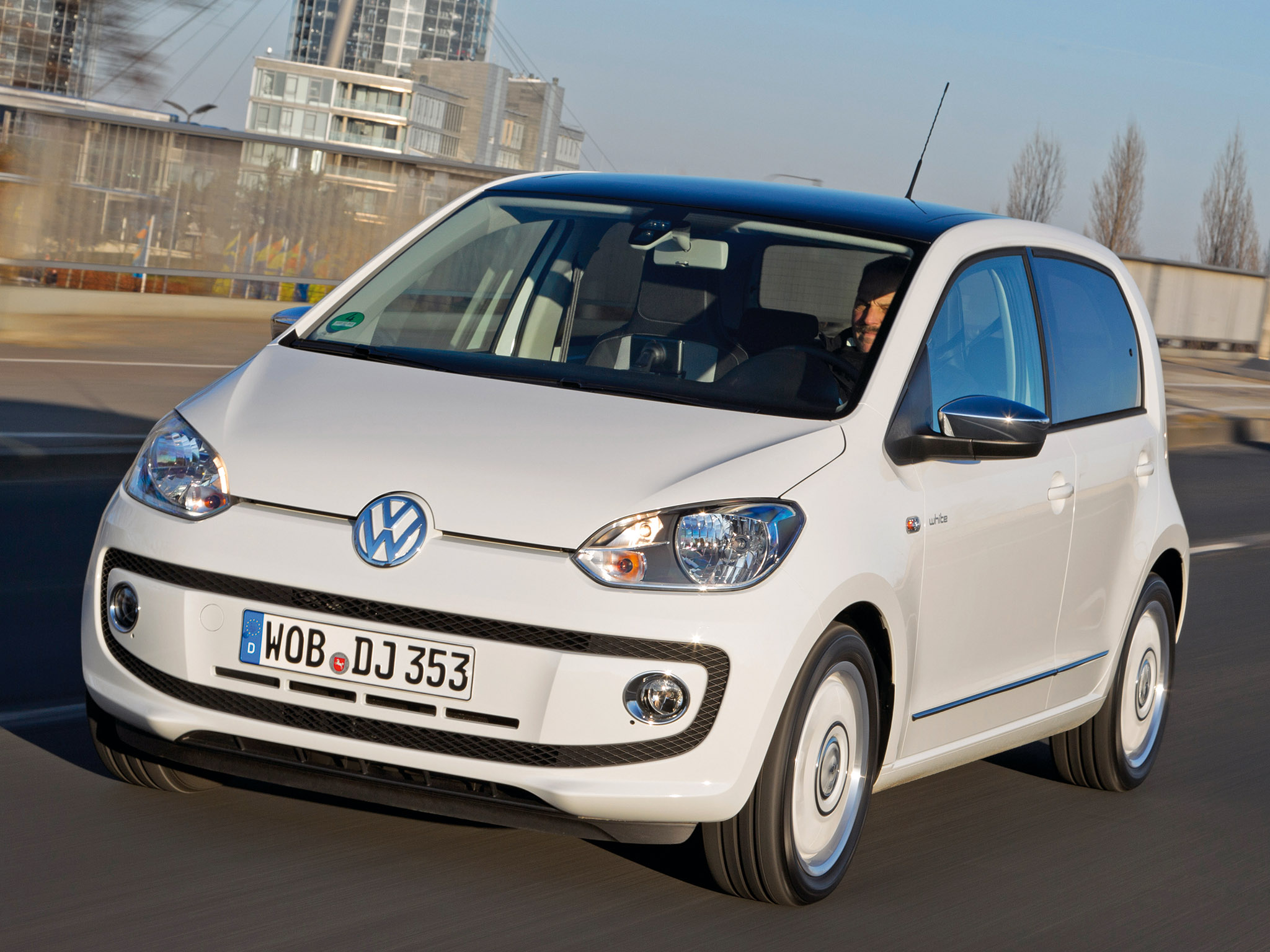 Volkswagen up трехдверный