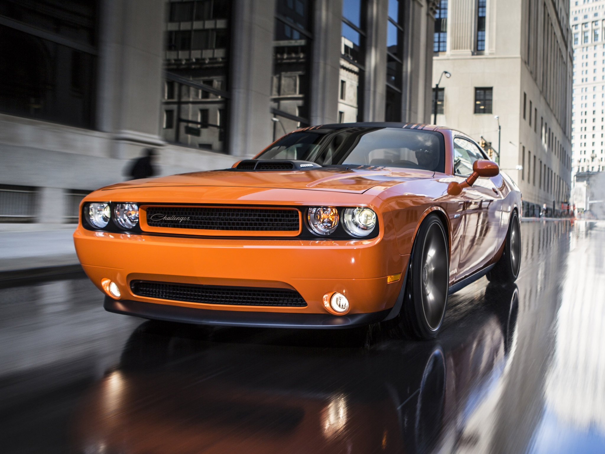 Dodge Challenger задние фонари